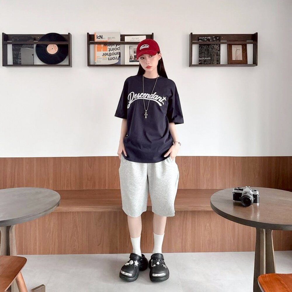 韓版 車線造型 剪裁 彎刀短褲 棉短褲 黑 灰 厚磅 短褲 男女 情侶 1793-圖片-7