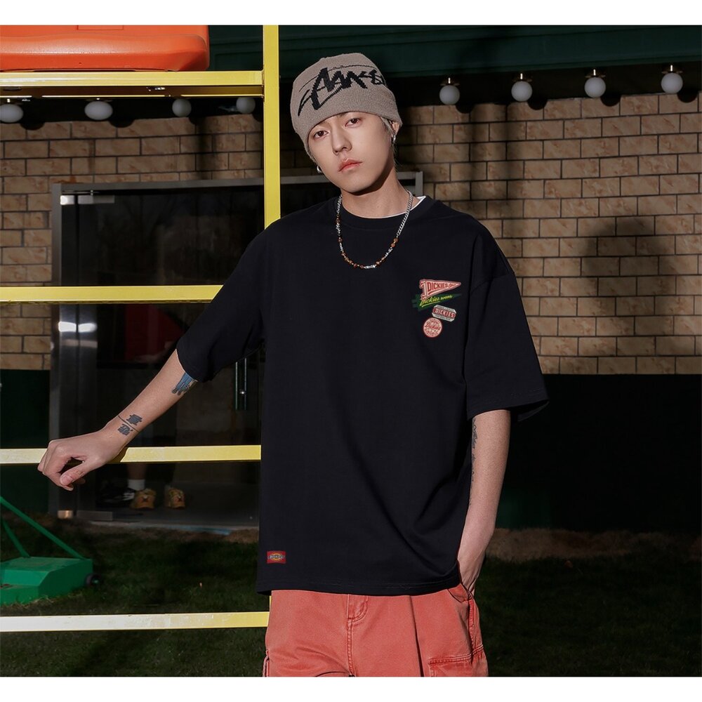 Dickies 重磅 塗鴉 貼布 經典LOGO 徽章 小雛菊 復古短T-圖片-7