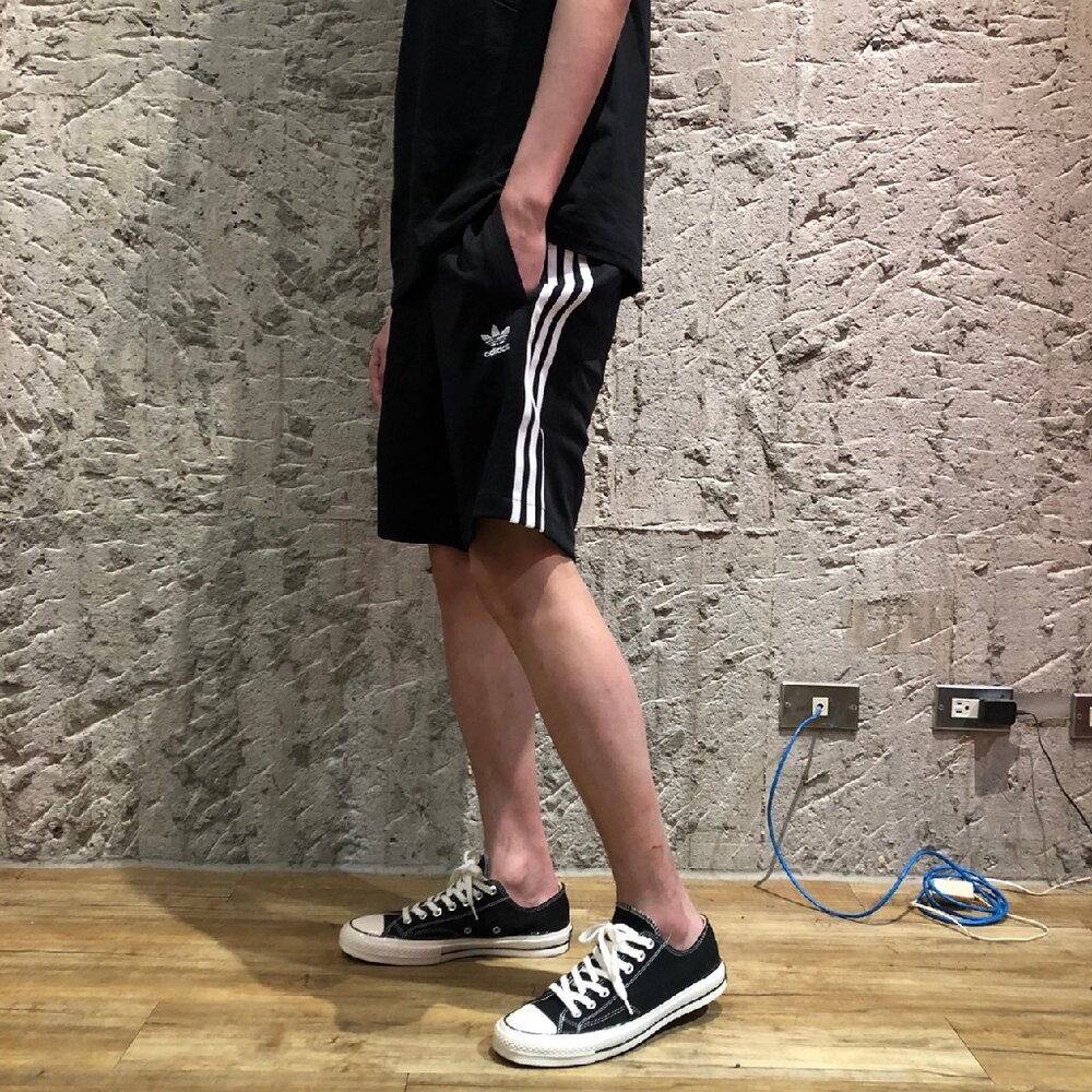 Adidas 黑白三線 運動短褲 短褲 休閒短褲 FM9874 DQ3074 GK9988 ADIKTW2S-圖片-2