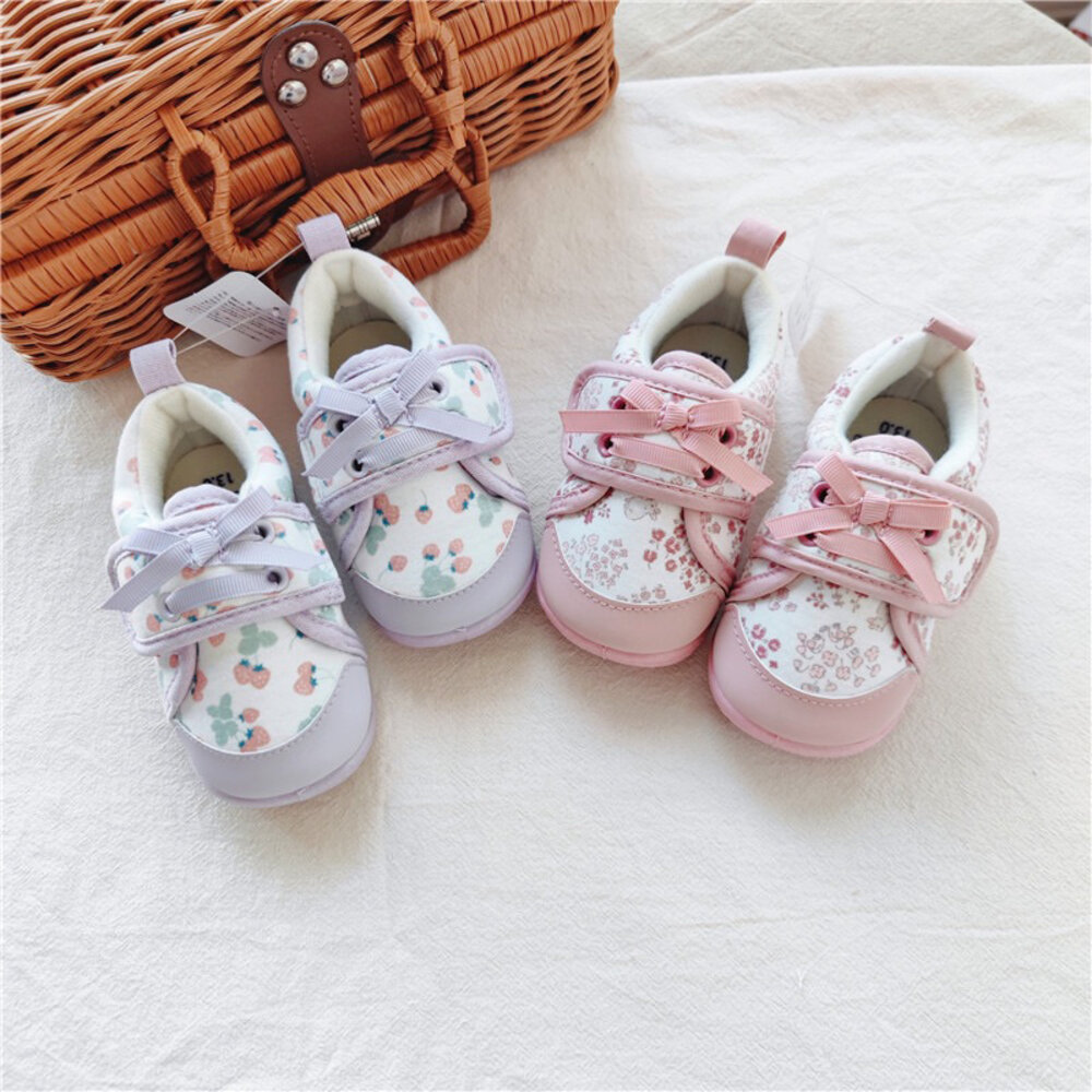 出口日本 女童軟底學步鞋 寶寶鞋 小碎花 🔥現貨秒出🔥 魔鬼氈-圖片-1