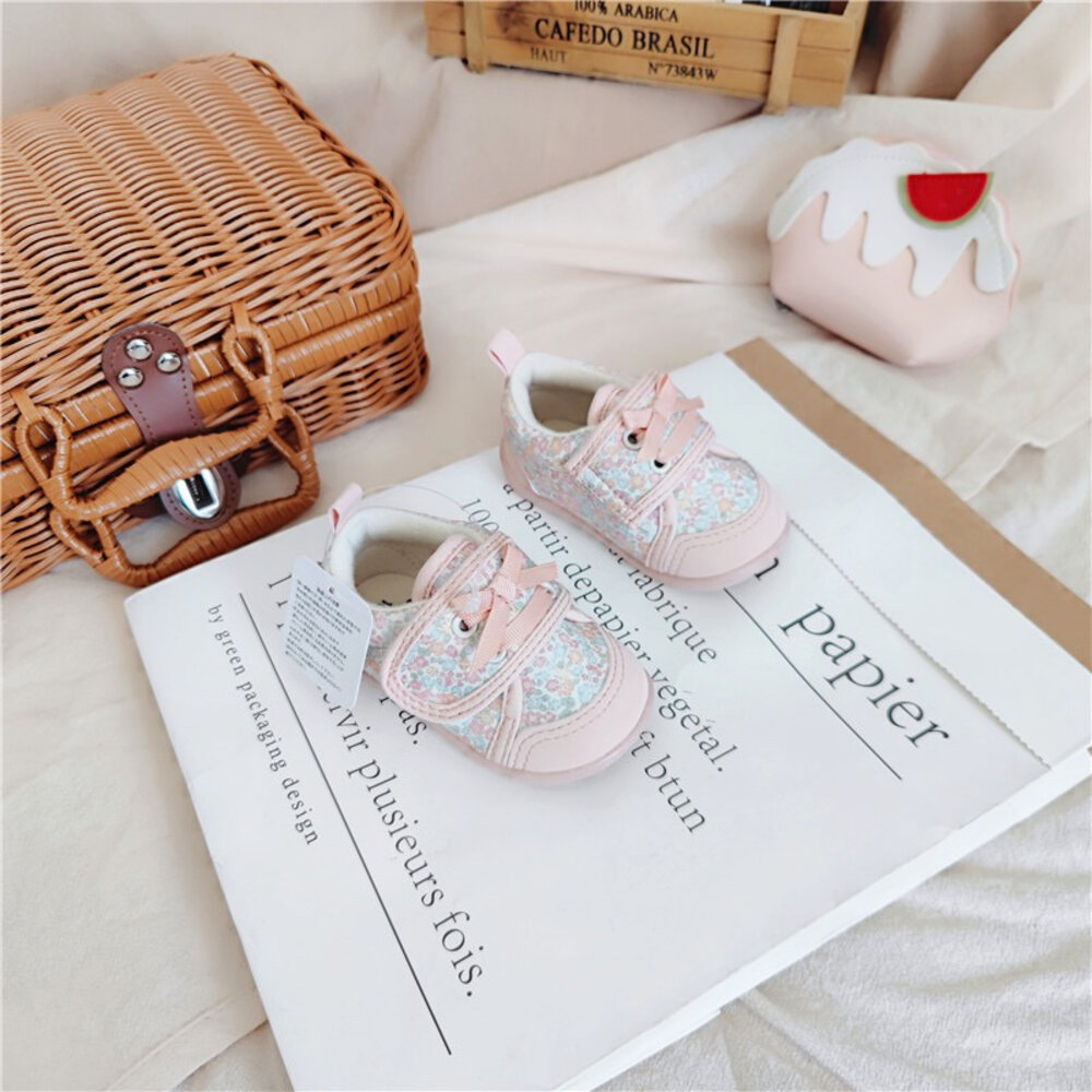 出口日本 女童軟底學步鞋 寶寶鞋 小碎花 🔥現貨秒出🔥 魔鬼氈-圖片-7