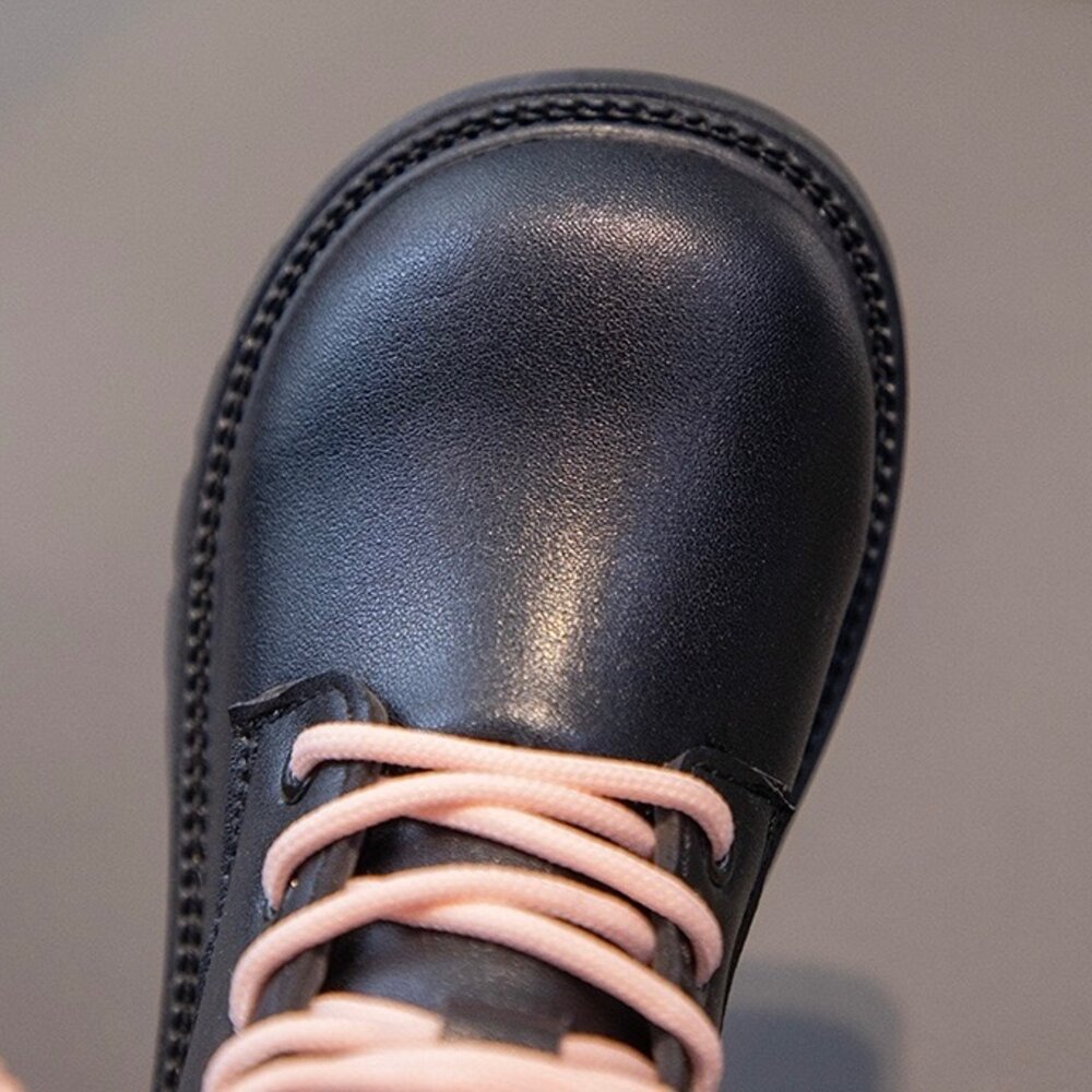 女童黑色愛心短靴 兒童靴子 防水 15-22公分 皮面 拉鍊穿脫-圖片-4