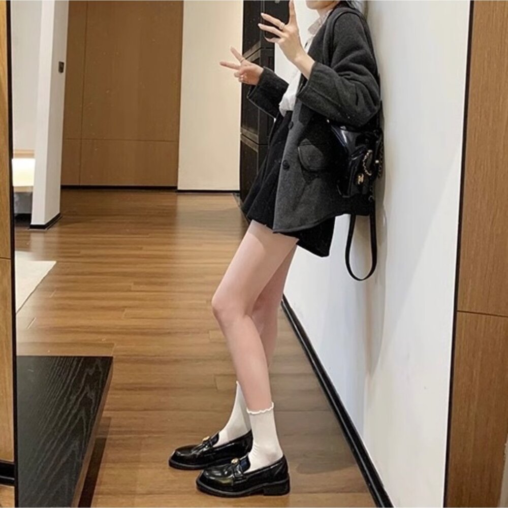 山茶花漆皮樂福鞋 黑色皮鞋 平底鞋 氣墊 學院風 工作鞋 學生鞋 顯腿長 亮皮娃娃鞋-圖片-7