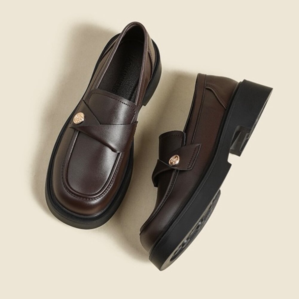 咖啡色樂福鞋 平底鞋 黑色休閒鞋 防水 金扣 穆勒鞋 低跟 粗跟 上班鞋-圖片-5