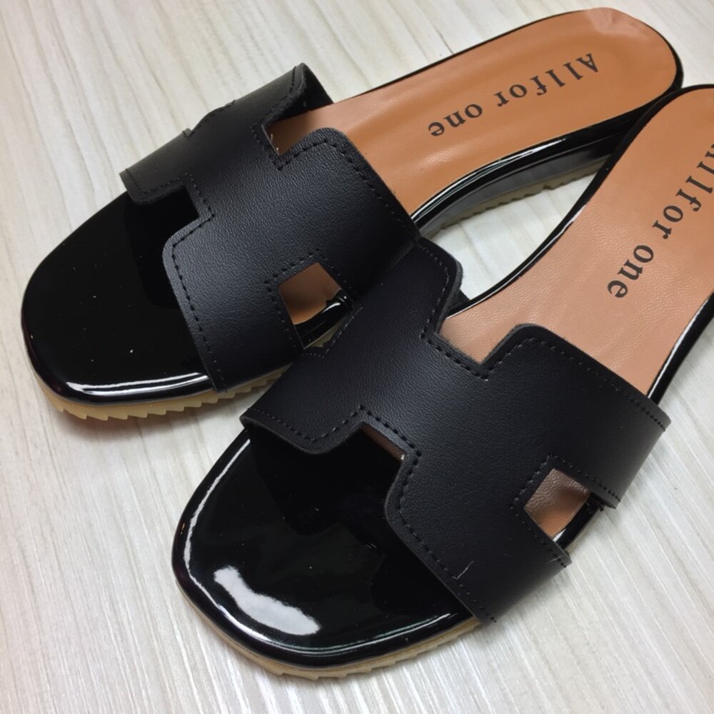 平底拖鞋 皮面輕量 愛馬仕風 便鞋休閒風 橡膠底超防滑 銀色白色黑色-圖片-4