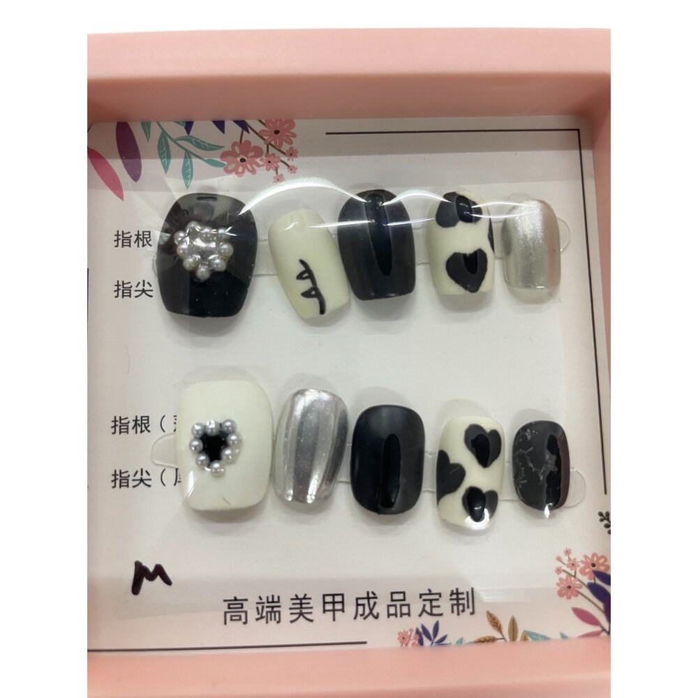 F03-29-造型甲片+膠+收納盒 穿戴甲 紫黑色庫洛米 帶鑽 帶造型 帶圖騰款 系列 M號現貨