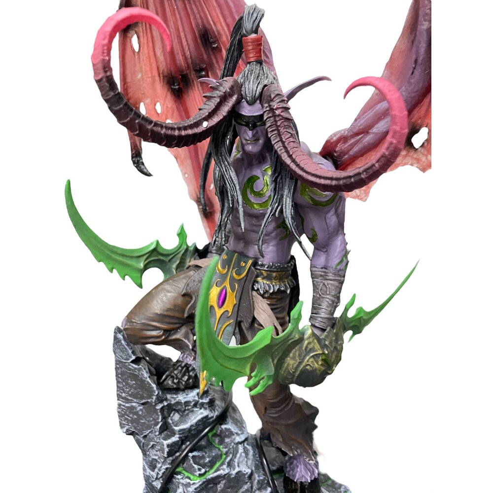 J04-36-魔獸世界 惡魔獵手 伊利丹 發光公仔 裸裝 無外盒 背叛者現貨