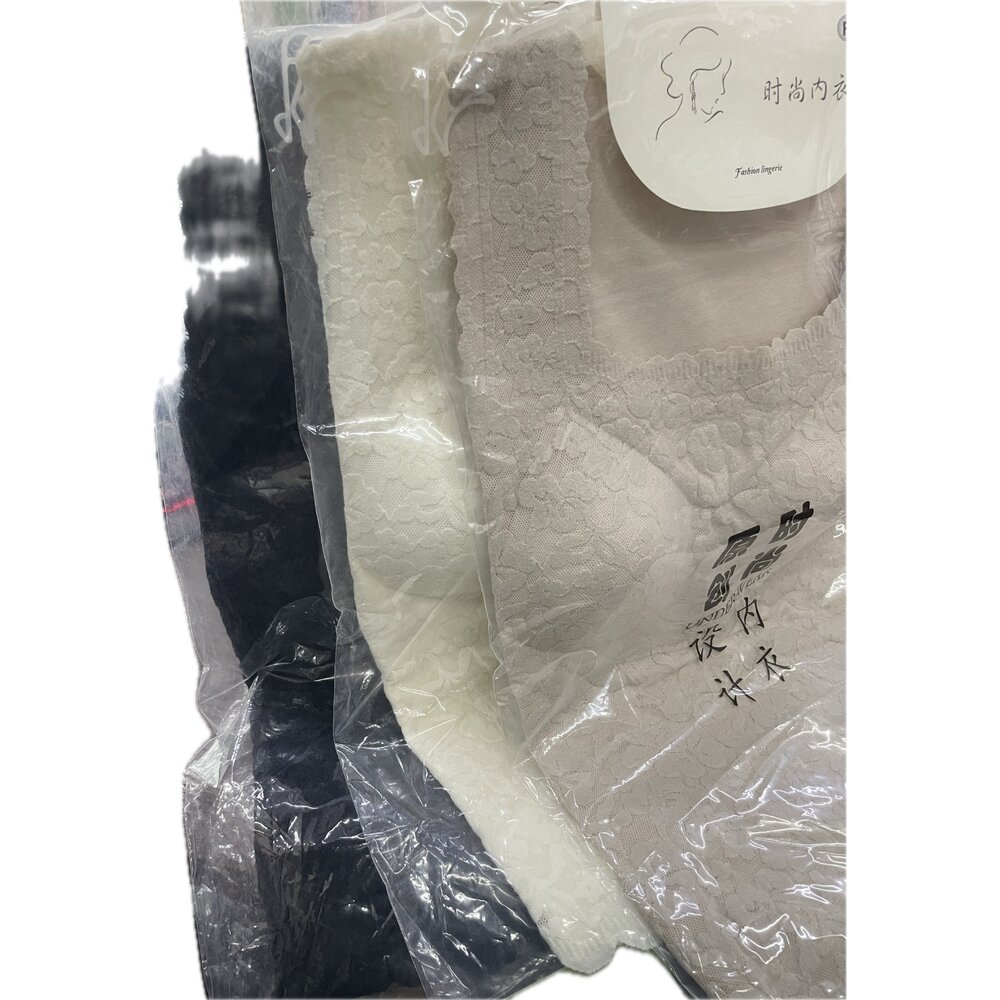  蕾絲花邊美背有胸墊內衣 小可愛 黑色F尺寸/米白色F尺寸/膚色F尺寸