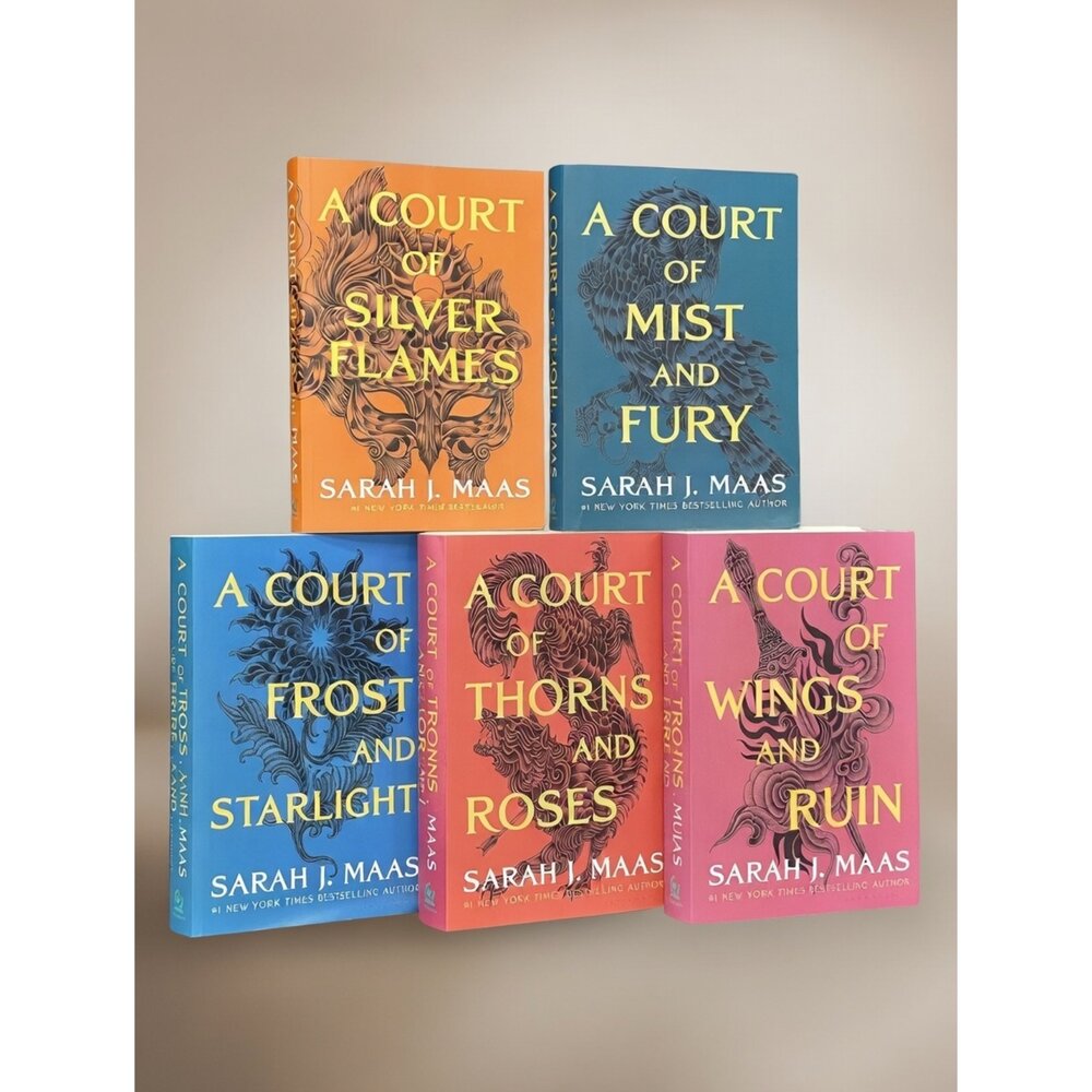 X01-59-Sarah J. Maas《A Court of Thorns and Roses》經典浪漫奇幻系列 英文原版書籍 5冊