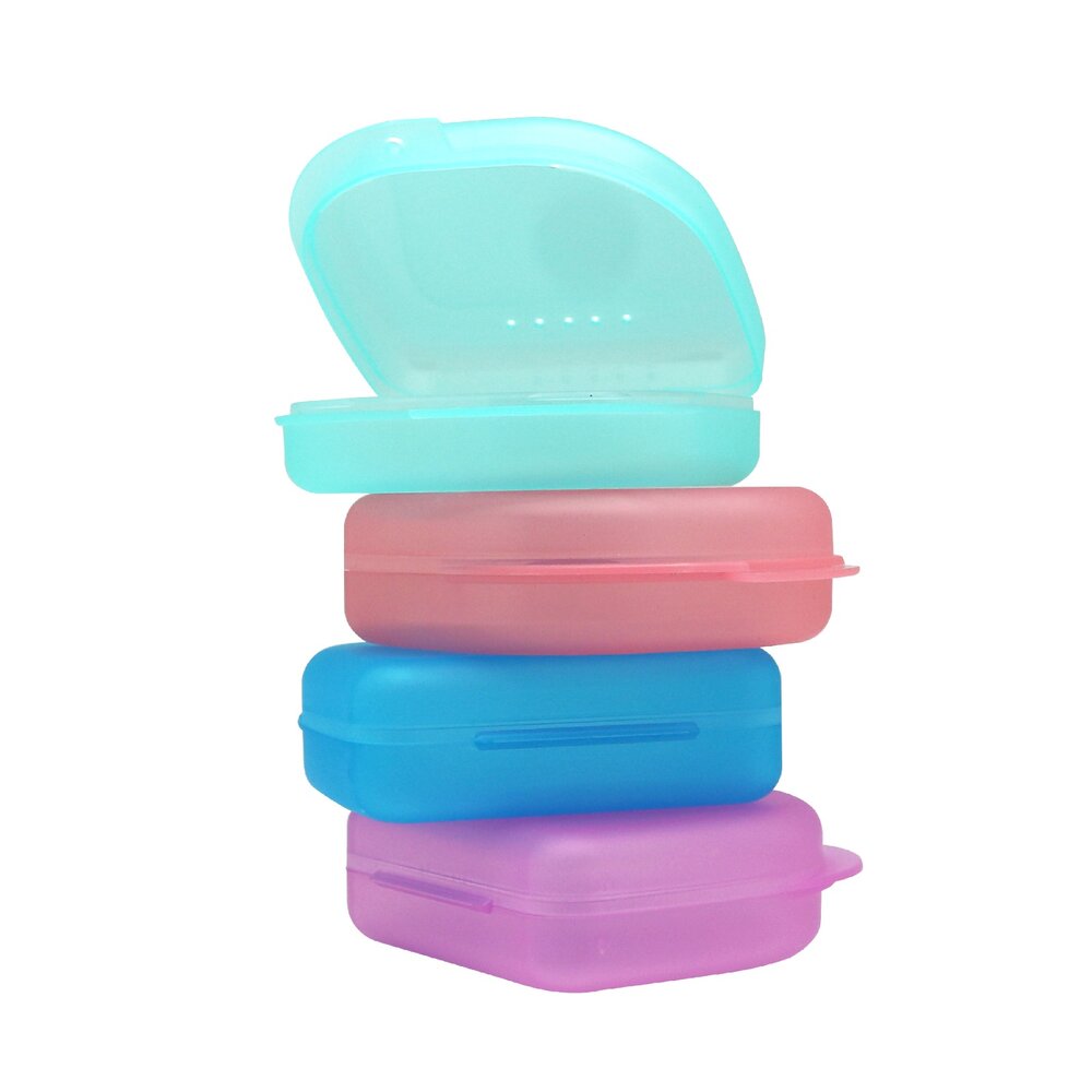 250811142716-【磨砂款式】外出用 透明牙套 維持器 專用收納盒一入 (四色可挑選)