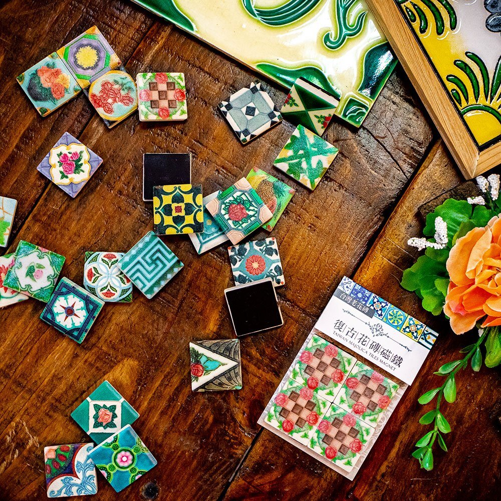 15847650869-復古花磚磁鐵 台灣老花磚 迷你花磚 冰箱貼 4入一款一組 捧在手心細細呵護1920-1940年間的臺灣記憶 TR台灣鐵道