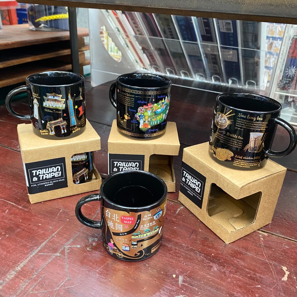 2025122001-黑金馬克杯 黑色質感馬克杯 金色燙印圖案 小巧容量160ml 台灣紀念品 新格子 TR台灣鐵道