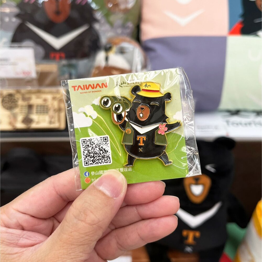 2026092801-喔熊 OhBear TAIWAN 喔熊造型金屬徽章 磁吸款 冰箱貼 交通部觀光署 喔熊商品專賣店 TR台灣鐵道
