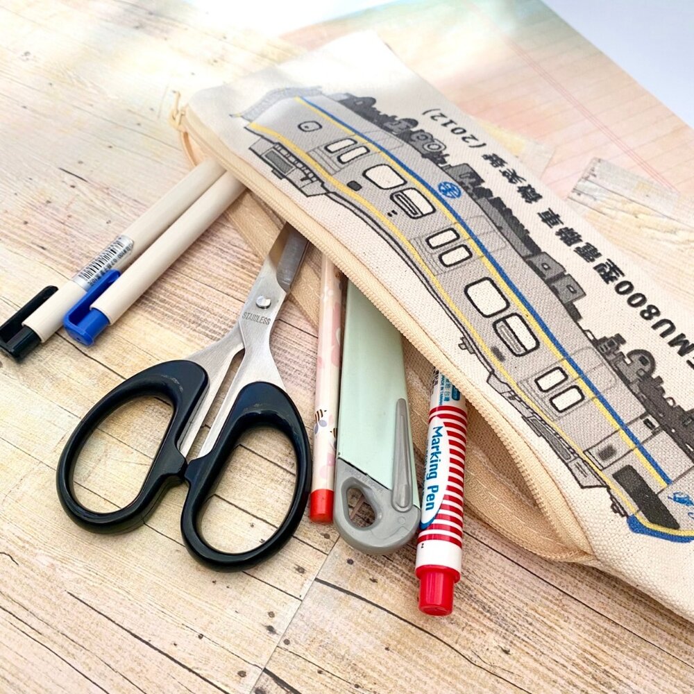 台鐵火車造型餐筆袋 環保餐具收納袋 扁平袋 筆袋 火車圖案小物袋 TR台灣鐵道-圖片-1