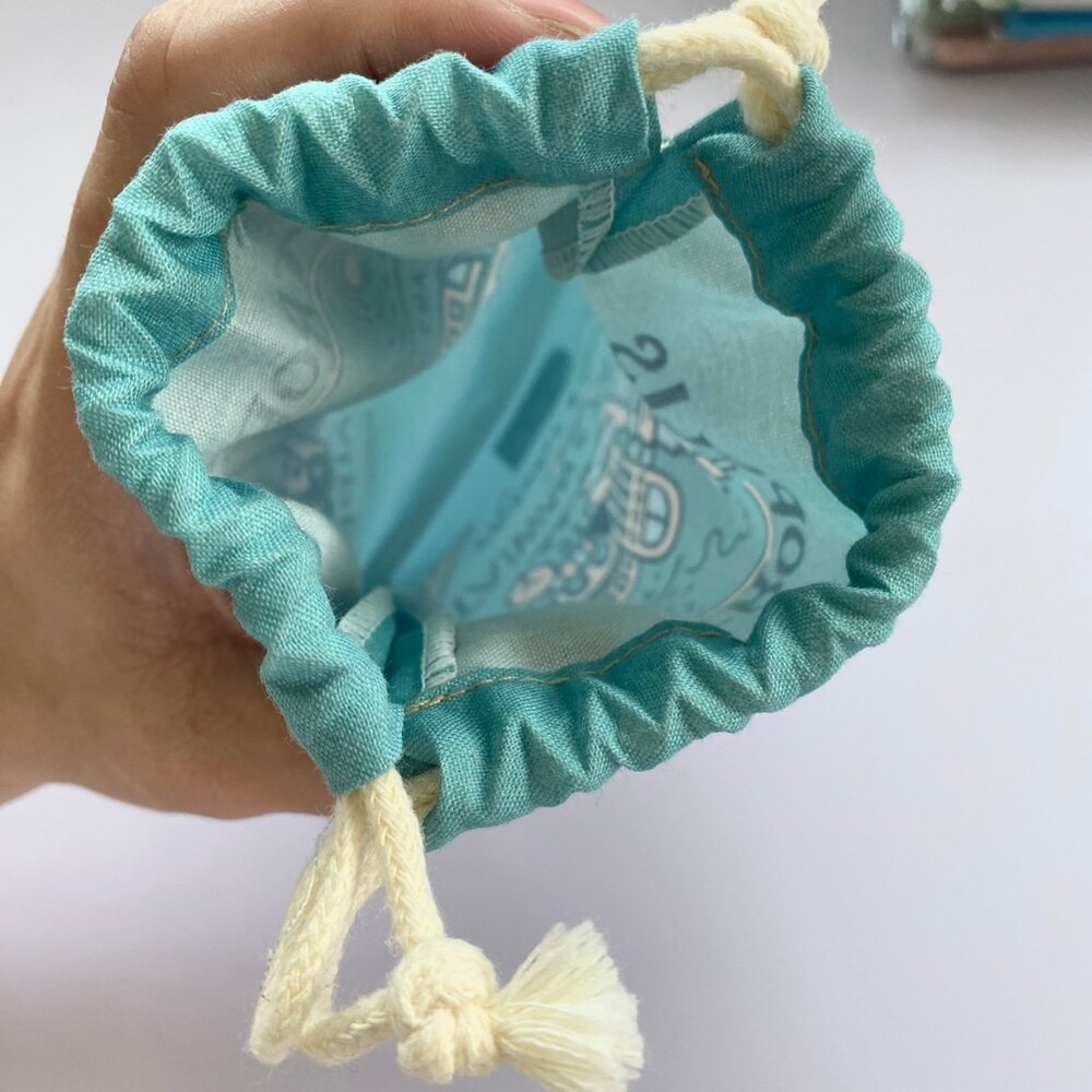 小物袋 束口袋 插畫圖案 台灣紀念品 小物收納 台灣小物袋 猴子設計 TR台灣鐵道-圖片-1