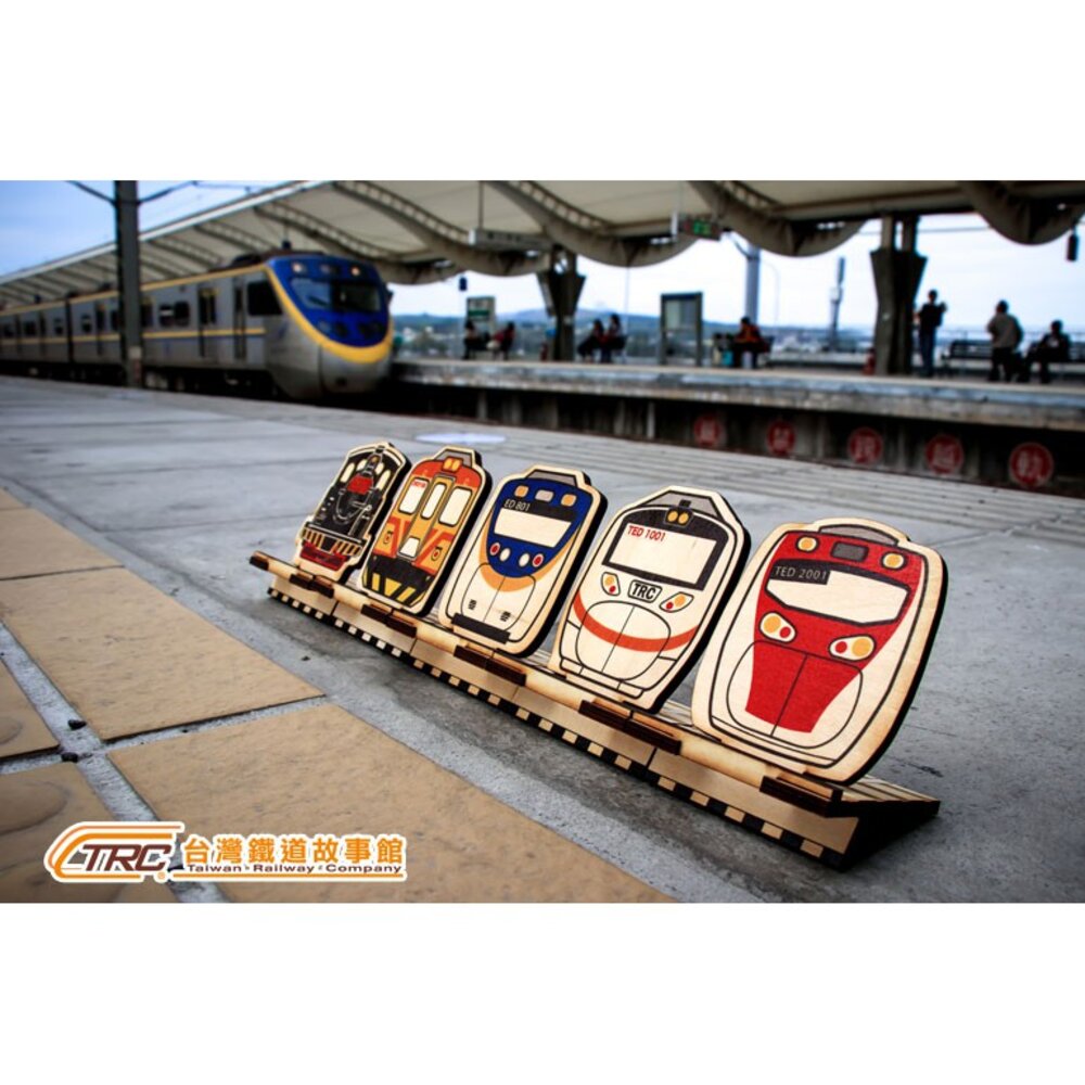 4032858192-台灣火車木質手機架 名片座 便條紙座 辦公室收銀台實用小物 TR台灣鐵道