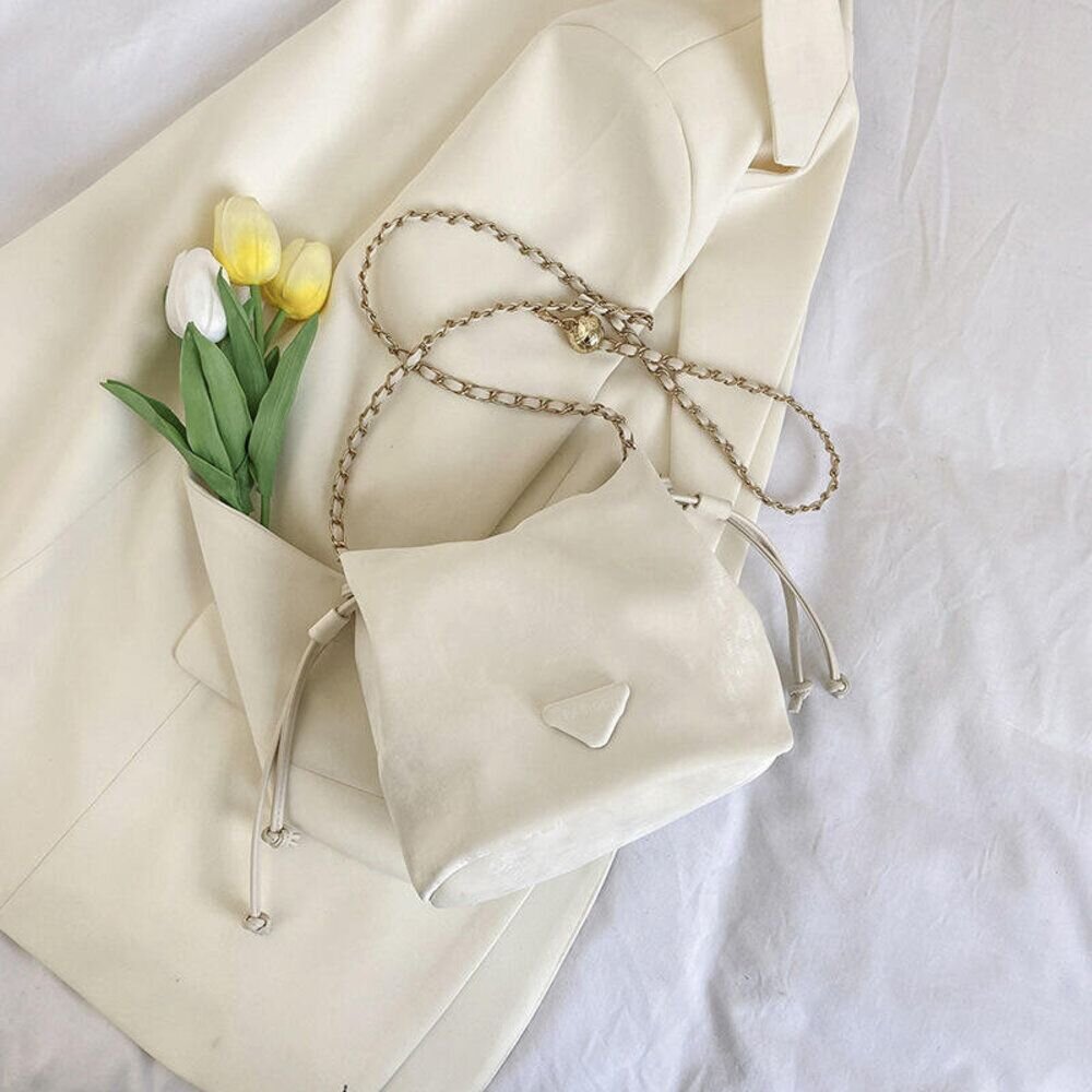 簡約時尚鏈條水桶包 斜跨包 唯美單肩包 女包 流行鏈條 2024春季 送禮-圖片-11