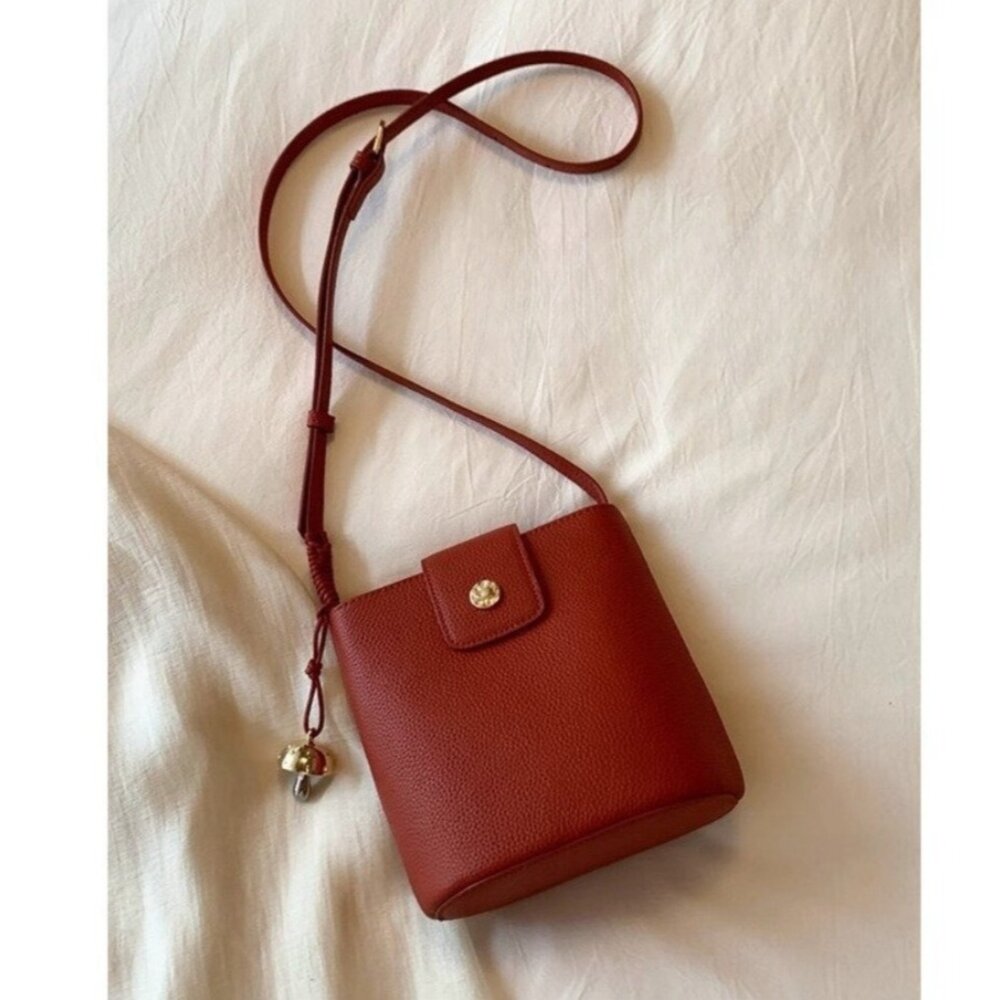 櫻桃紅皮革水桶包 女包 斜挎包 小包 通勤包 禮物 送禮 送禮-圖片-8