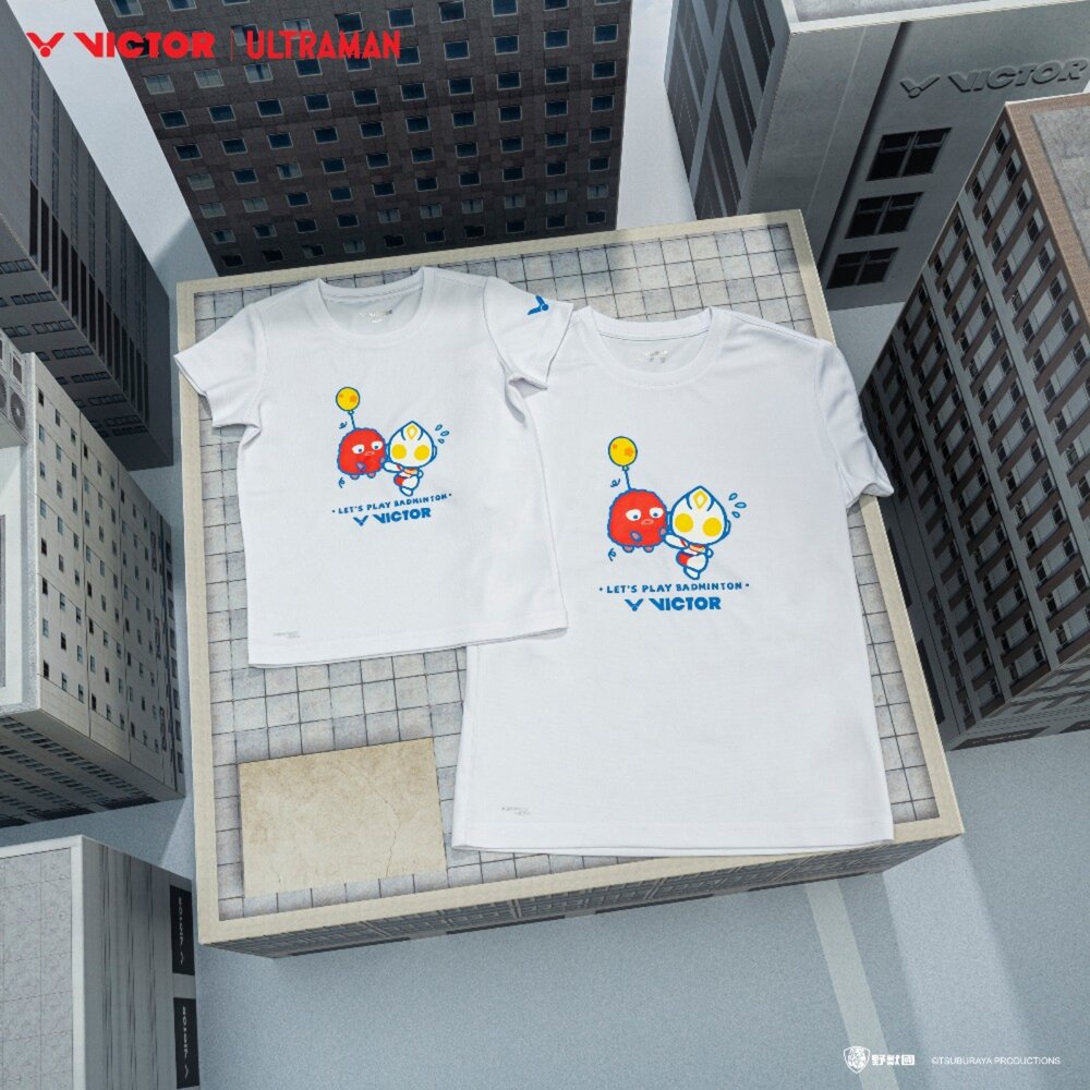 250606160612-超人力霸王 聯名 勝利 VICTOR x ULTRAMAN T-505UTM T-505JRUTM 聯名針織T恤 針織童