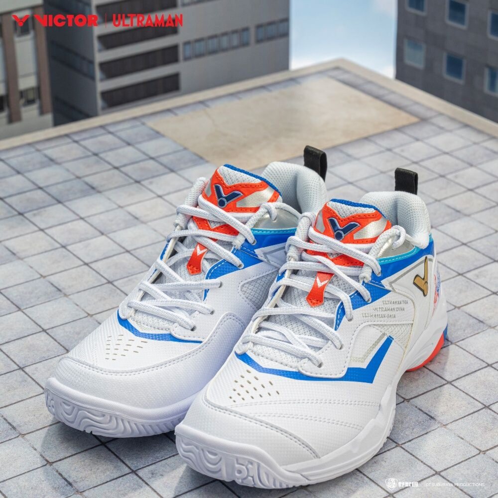 P-UTM-超人力霸王 VICTOR x 超人力霸王 ULTRAMAN P-UTM 聯名運動羽球鞋