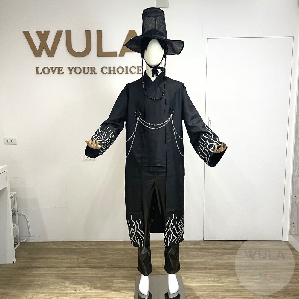 獵魔女團-Saja Boys黑色打歌服 封面照片