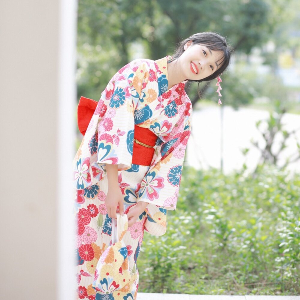 27762792379-粉藍花朵和服