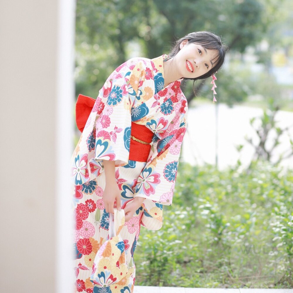 27762792379-粉藍花朵和服