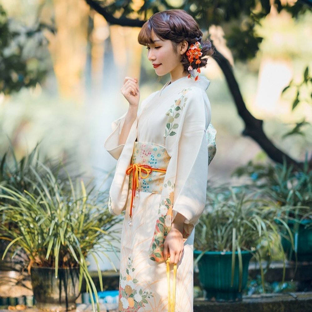 29912788986-淡雅黃系和服