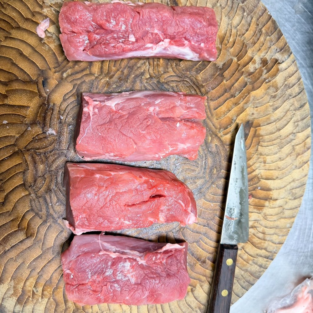 251231021827-台灣溫體豬屠宰 腰內肉/小里肌300g不切 小里肌切塊300g裝 糖醋排骨最佳原料