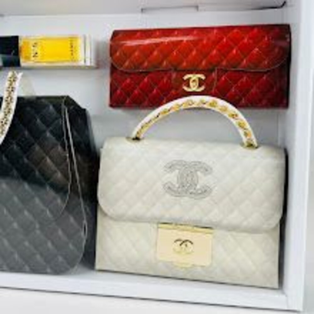 【台中35年老店】香奈兒皮包香水組 紙紮香奈兒 紙紮皮包 紙紮香水 元寶 金條 蓮花 庫錢 蓮花塔 拜拜用品 紙紮屋 紙-圖片-3