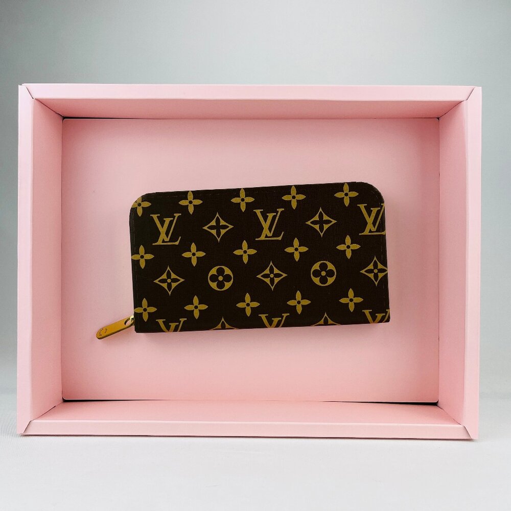 【台中35年老店】紙紮LV手拿包 紙紮包 紙紮男包 紙紮女包 元寶 金條 蓮花 庫錢 蓮花塔 拜拜用品 紙紮屋 紙紮衣服 封面照片