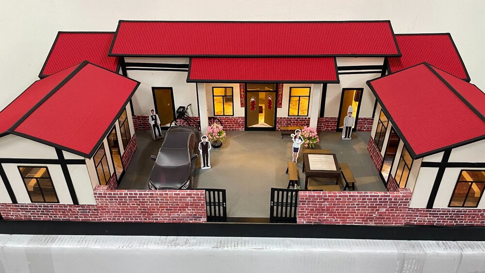 241005174416-台中35年老店-紙紮傳統三合院 紙紮三合院 紙紮屋 特大 神明廳  菜園 花園 往生靈厝