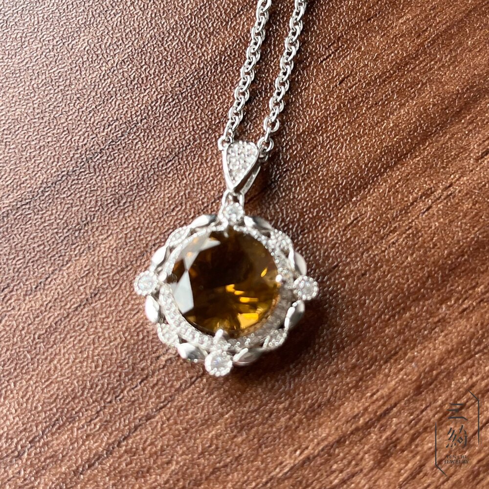 黃水晶 威士忌黃 花型 頂級 清透 寶石切割 銀鑲 吊墬 (不含鍊) 封面照片