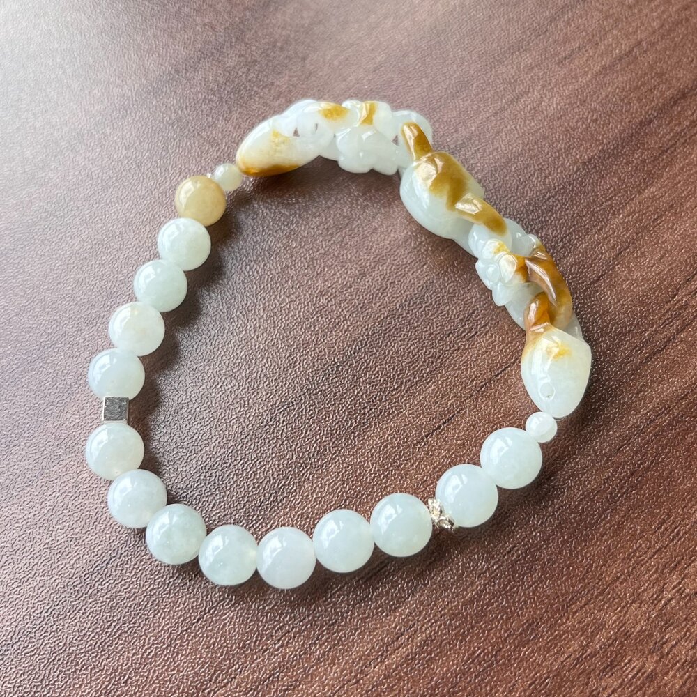 E68871-翡翠。獨家手作系列 冰種 焦黃翡 花朵 環環相扣 設計款 手串