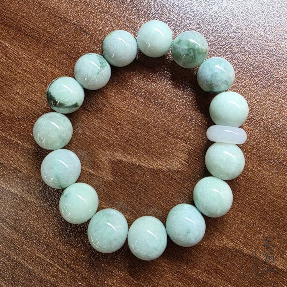  天然緬甸A貨翡翠。綠飄花 跑環 手串 13mm