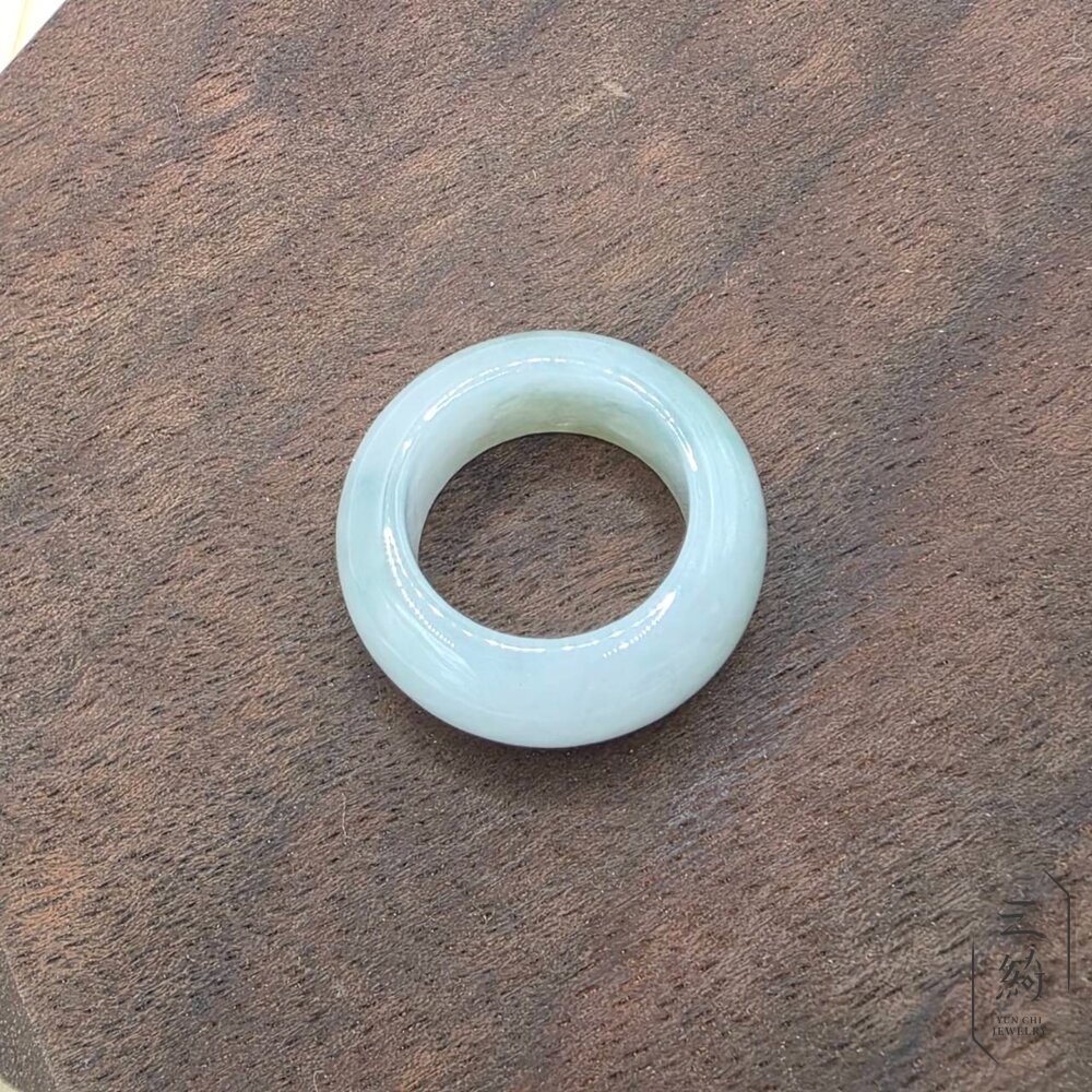 天然緬甸A貨翡翠。冰種 厚版 綠飄花 戒圈 戒指 15圍-圖片-6