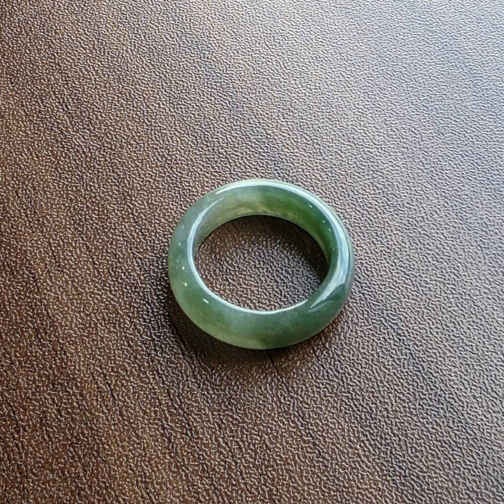 E90865-天然緬甸A貨翡翠。冰種 綠飄花 戒圈 戒指 16圍