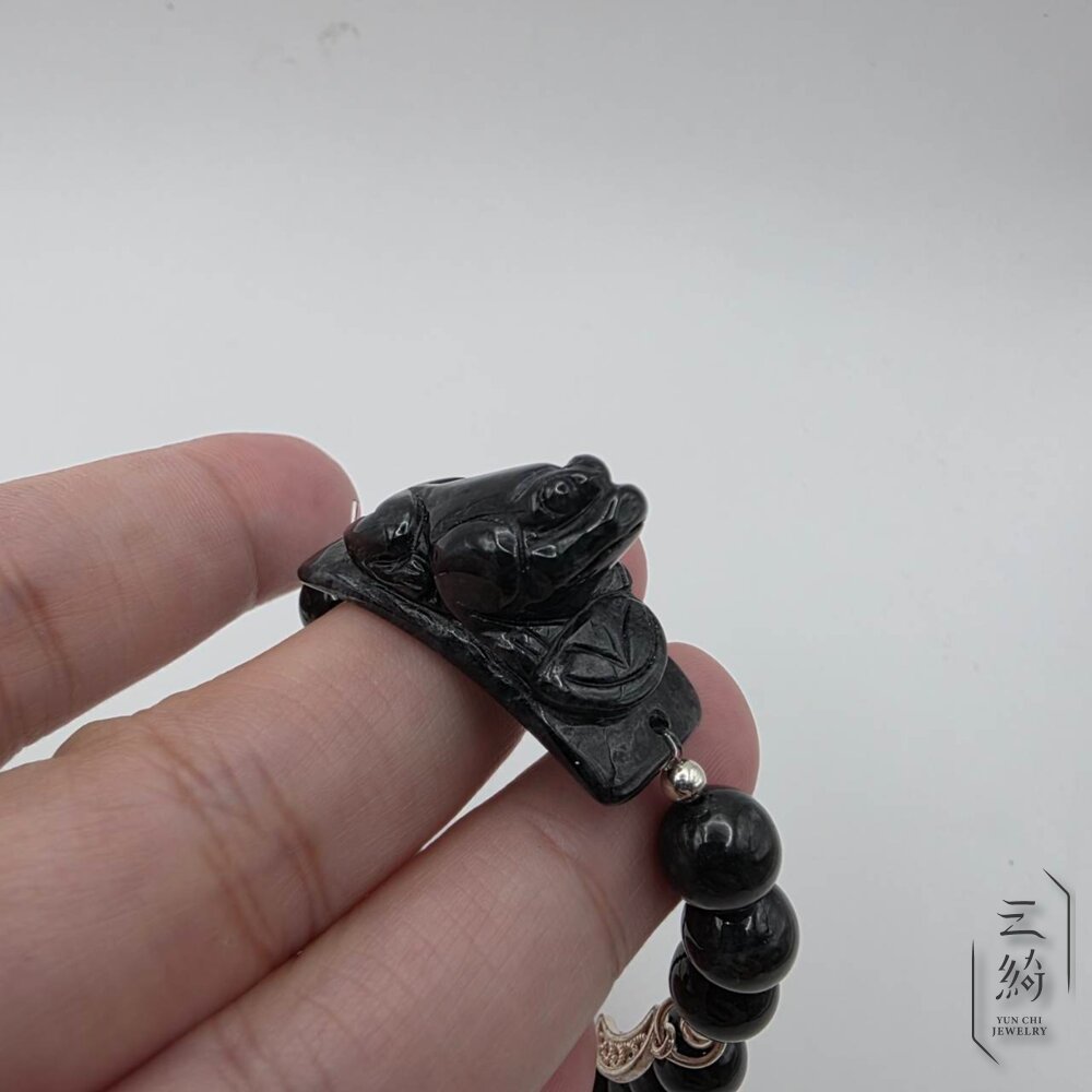 翡翠。獨家手作系列 烏雞 三腳金蟾 瓜瓜來財 墨翠 銀飾設計手串-圖片-8
