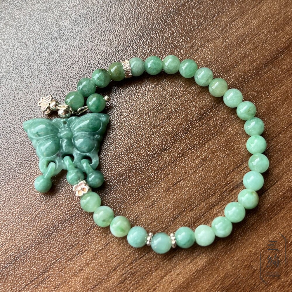 翡翠。獨家手作系列 緬綠 蝴蝶 福疊 環環相扣 銀鍊 設計 手串 5mm 封面照片