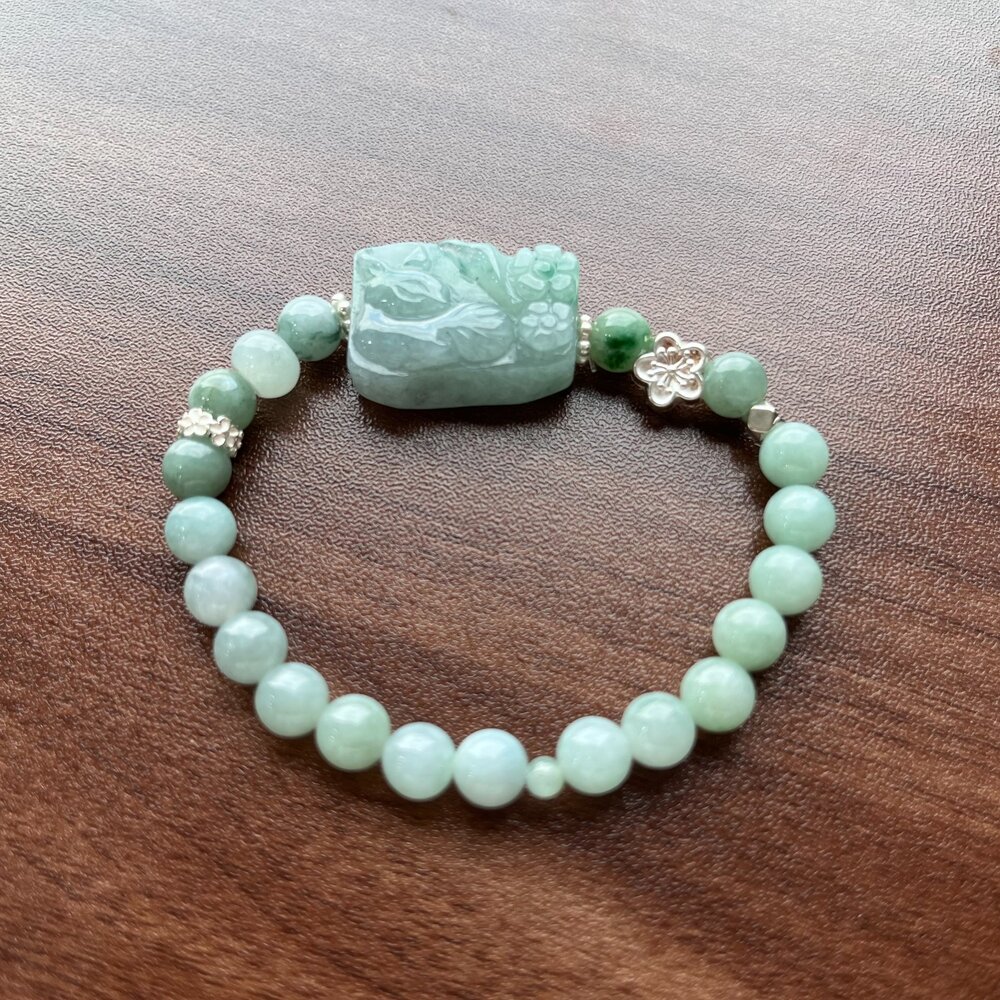 G28620-天然緬甸A貨翡翠。獨家手作系列  冰種 淡藍 九尾狐 飄花 人氣 設計 銀作 手串 7mm+