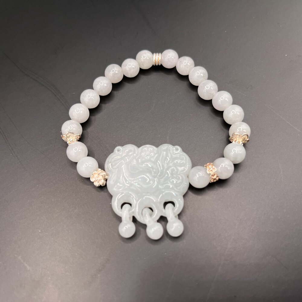 G28626-天然緬甸A貨翡翠。獨家手工設計款系列 冰烏雞九尾狐環環相扣造型手串 7mm+