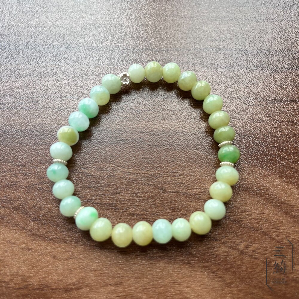 天然緬甸A貨翡翠。獨家手作系列  冰種 陽綠 飄花 氣質 牛奶底 手串 7mm+ 封面照片