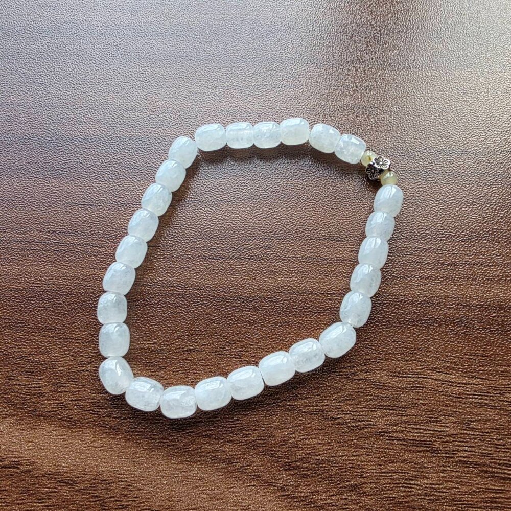 G38946-翡翠。獨家手作系列 冰白月光 白雪棉 米珠 手串 5mm