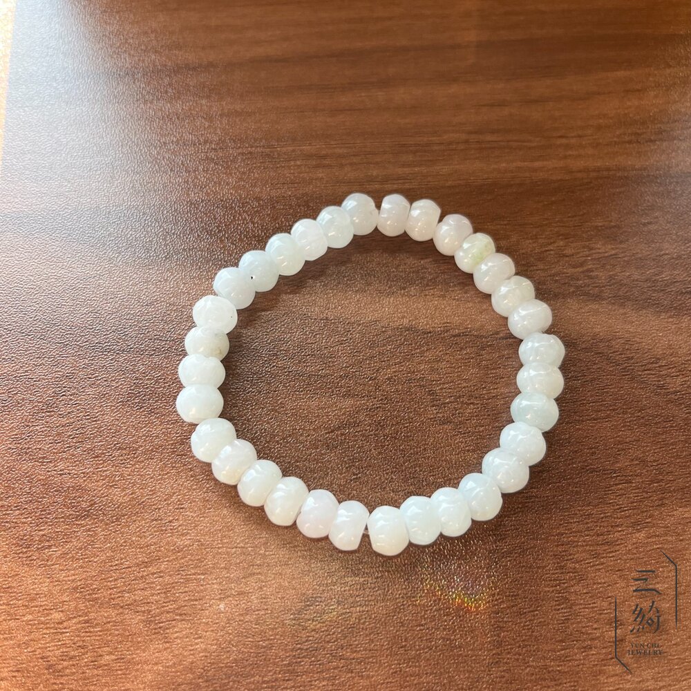 天然緬甸A貨翡翠。冰種 白月光 蓮花珠 手串 8mm 封面照片