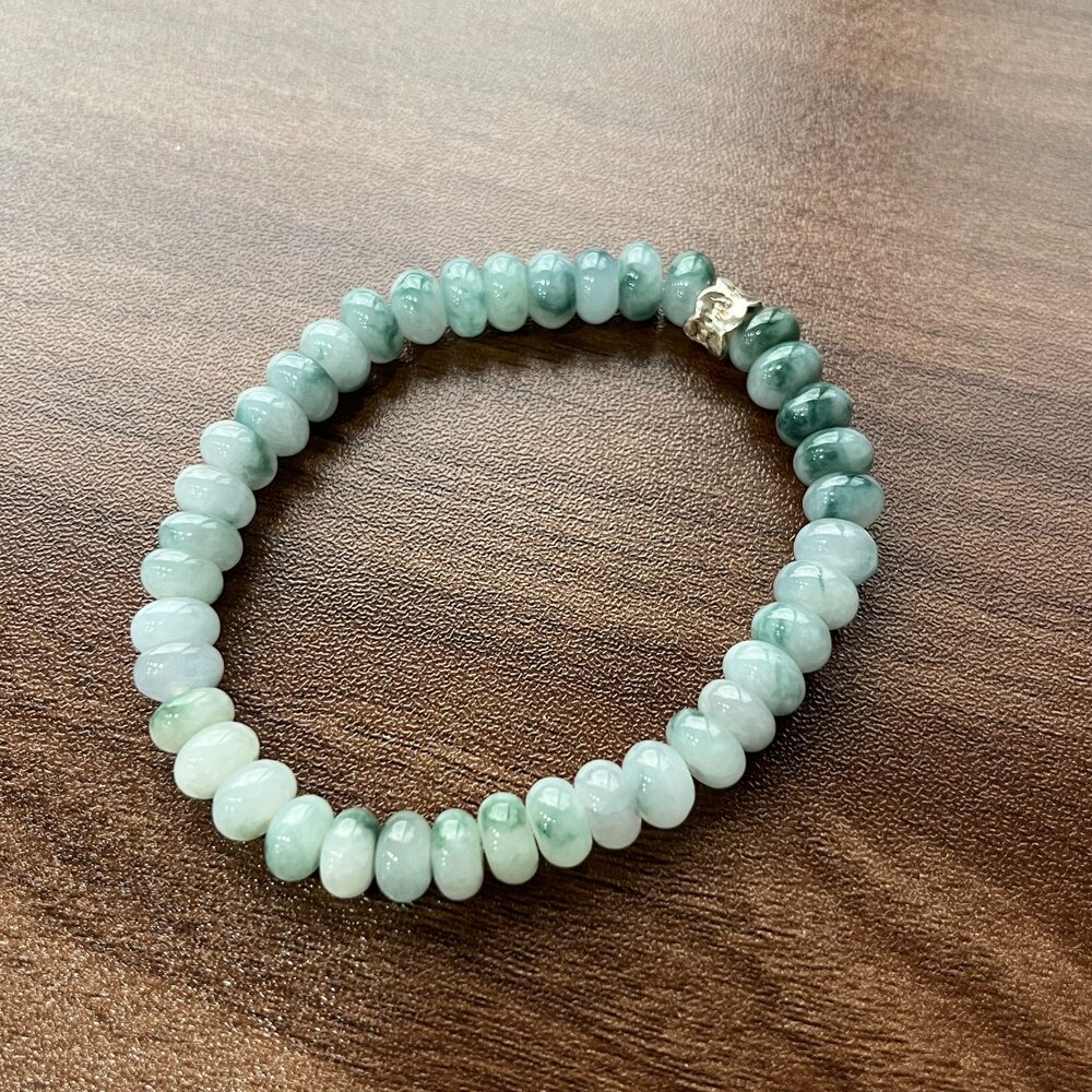 G72310-翡翠。獨家手作系列 冰紫飄藍花 盤珠 設計 手串 7mm