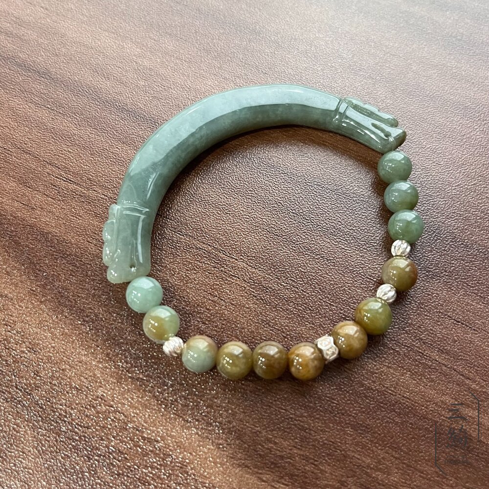 翡翠。獨家手作系列 秋香紅伴藍綠 半鐲 銀飾設計手串 封面照片