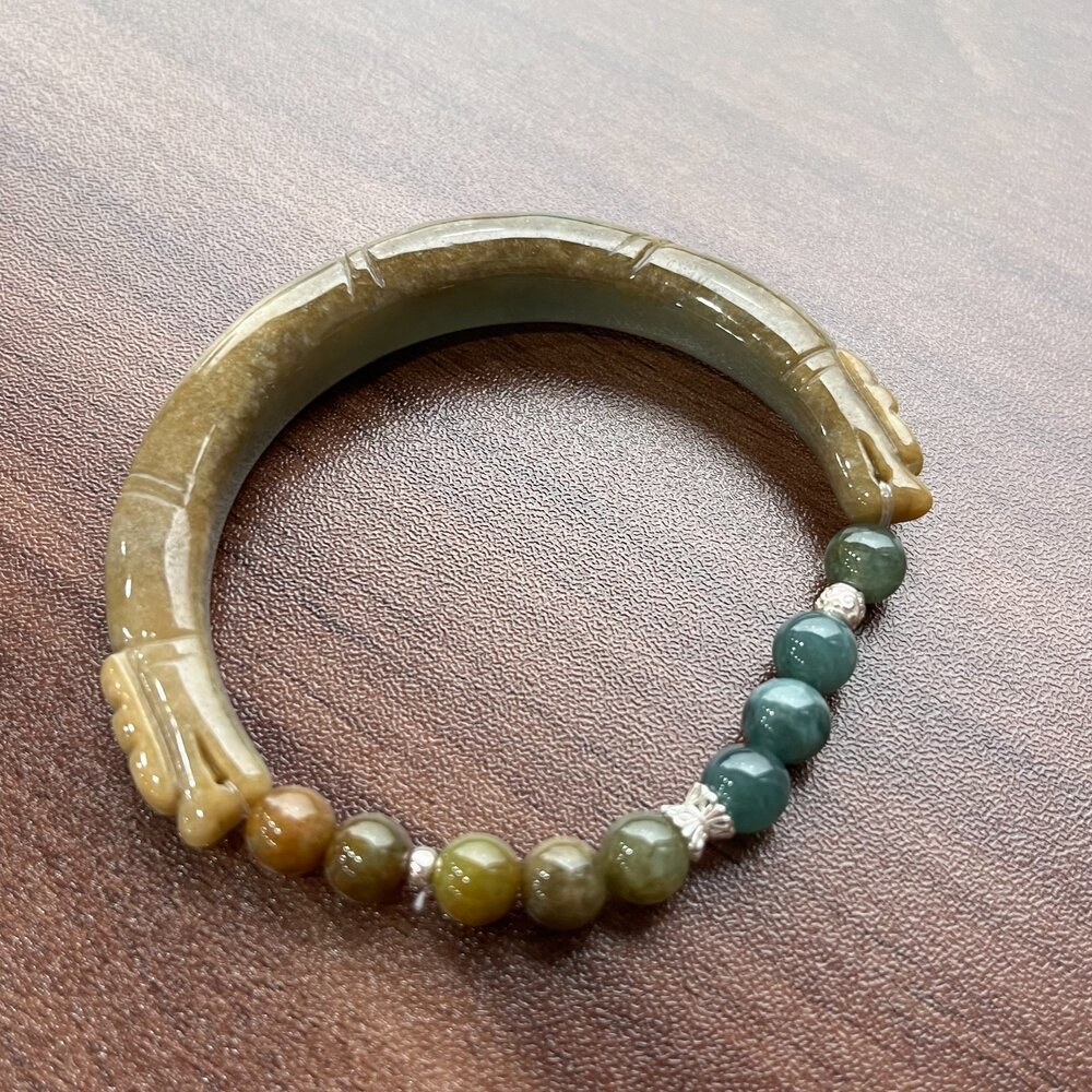 G89843-翡翠。獨家手作系列 秋香黃伴藍綠 半鐲 銀飾設計手串