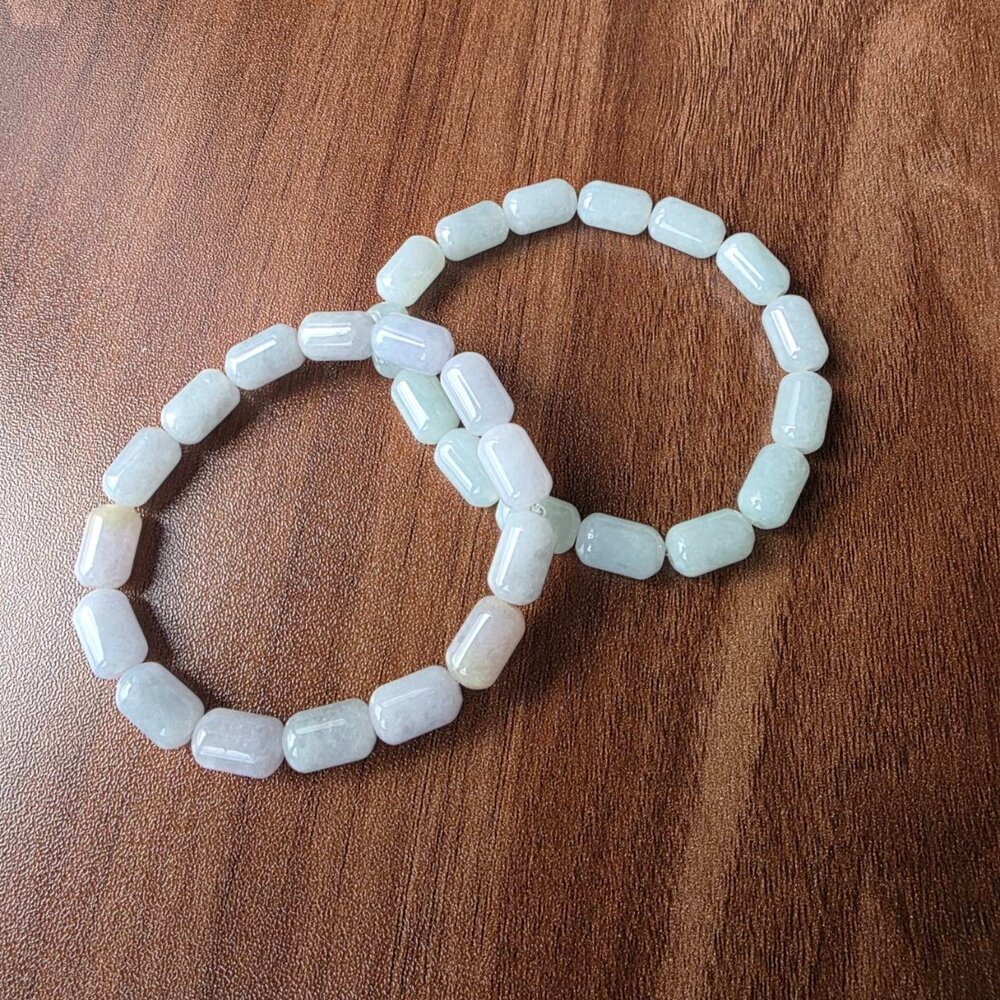 G96336-天然緬甸A貨翡翠。 冰種 紫羅蘭帶黃翡 果綠 膠囊珠 手串 7mm