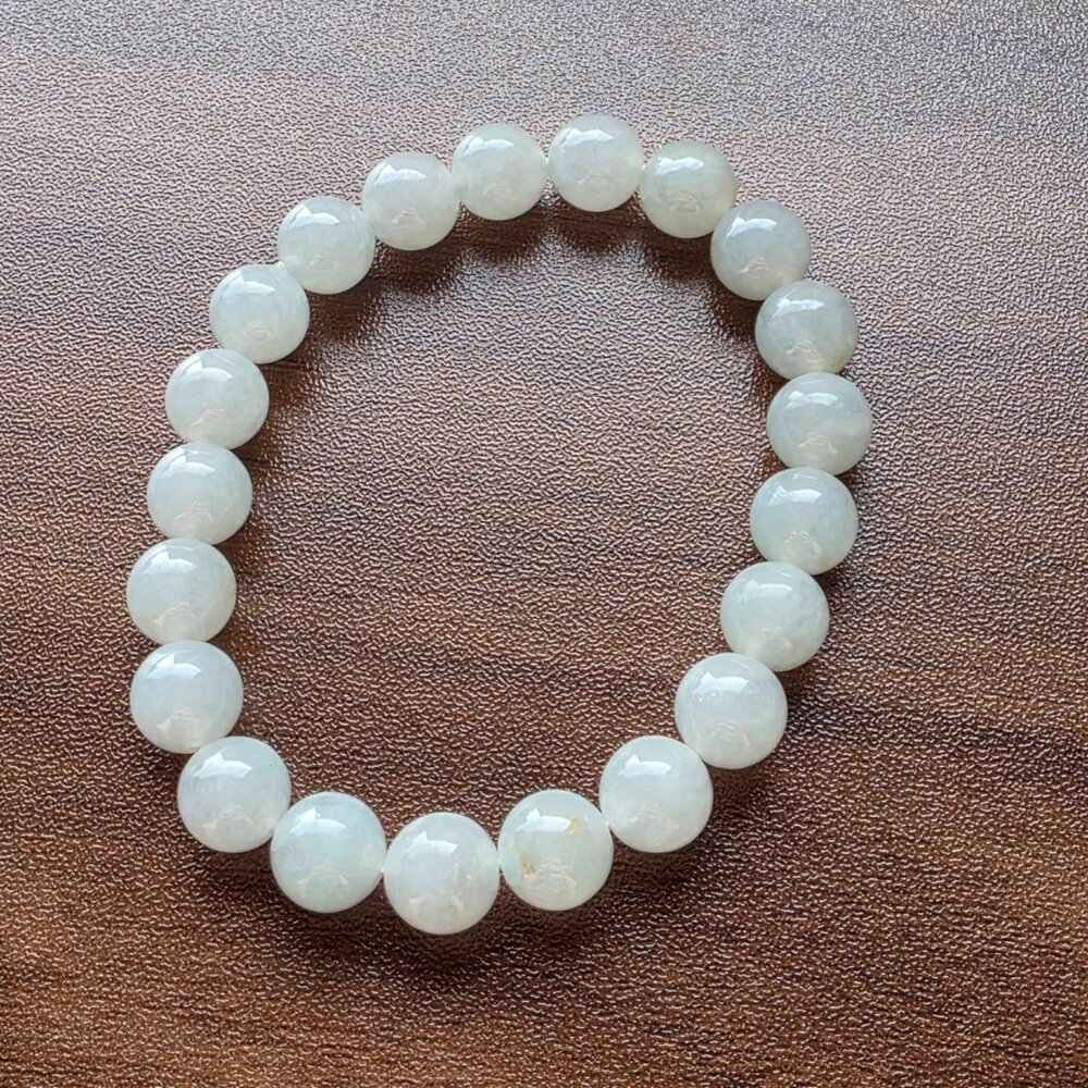 G96390-天然緬甸A貨翡翠。冰種 白月光 微飄桂花 清新 手串 8mm