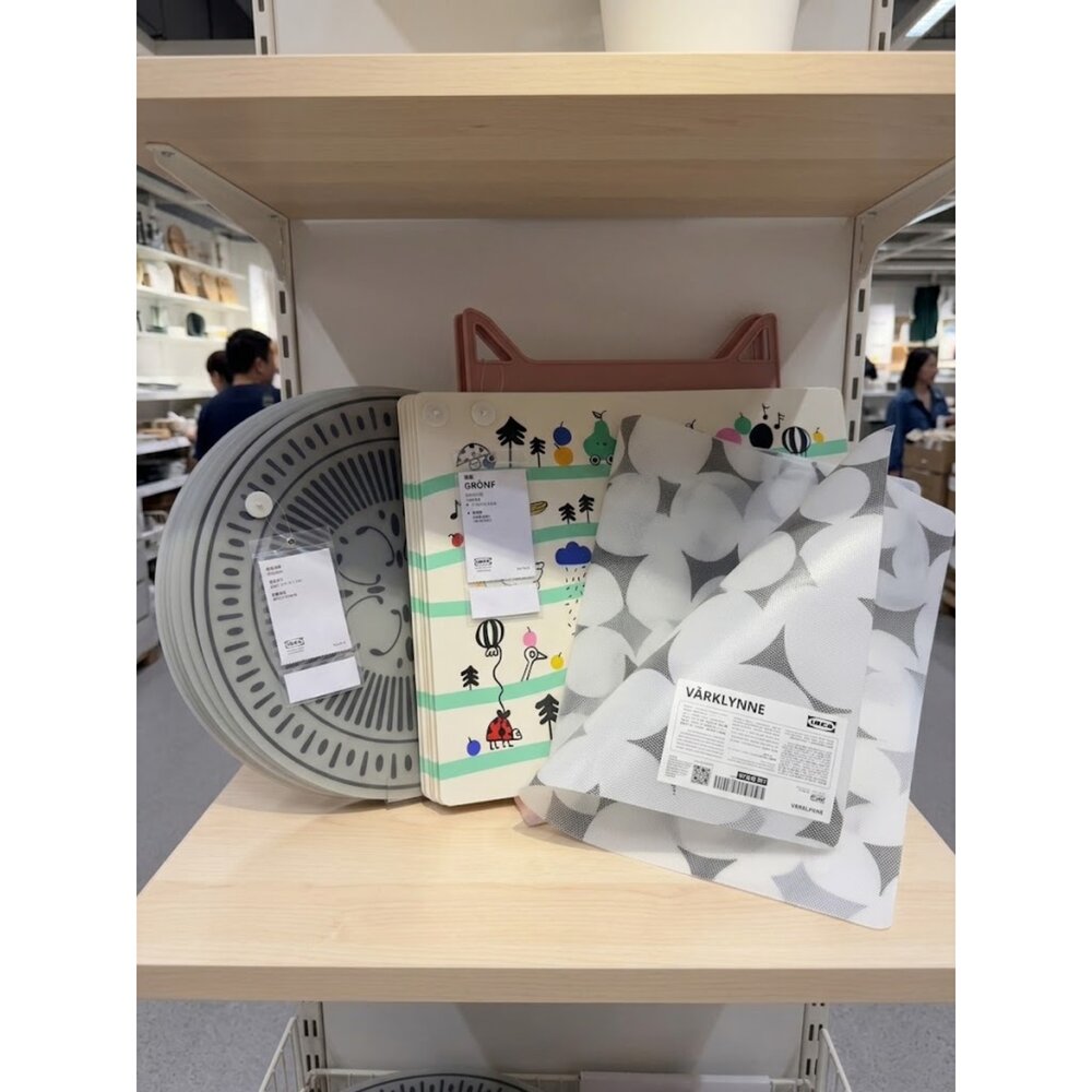  IKEA  餐墊  塑膠餐墊 桌面保護 隔熱墊 廚房餐桌美學 居家佈置